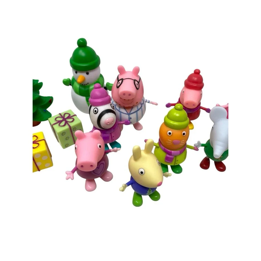 Peppa Pig Mixed Lot 22 Piece Christmas Winter Pajama Themed Figures Accessories